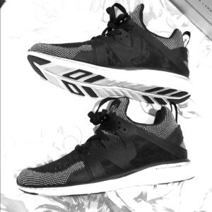 APL techloom ascend black reflective sz 8.5